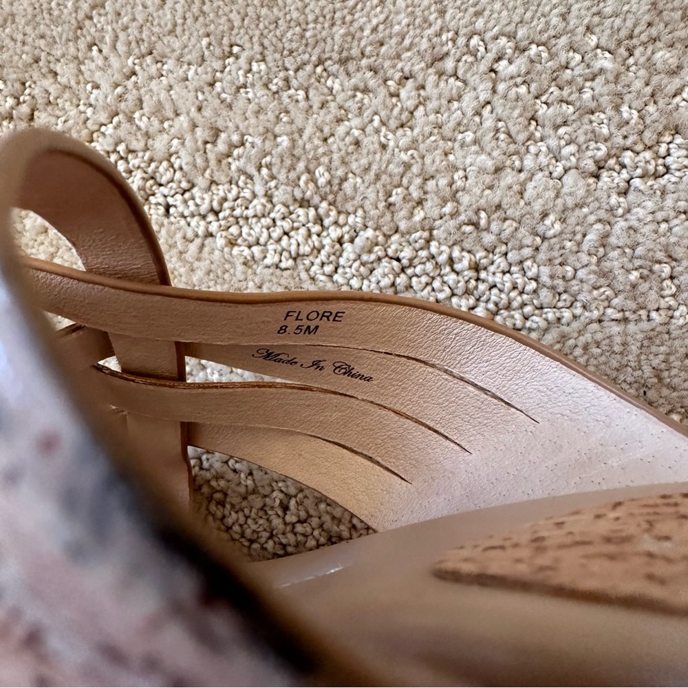 Donald J Pliner Flore Woven Strappy Platform Wedge Cork Slip On Sandals Tan 8.5 - Picture 16 of 16